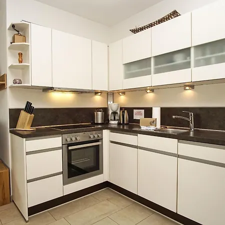 Terrasse, Gratis Nutzung Vom Ahoi Erlebnisbad Und Sauna In Sellin - Antje 04 Apartment